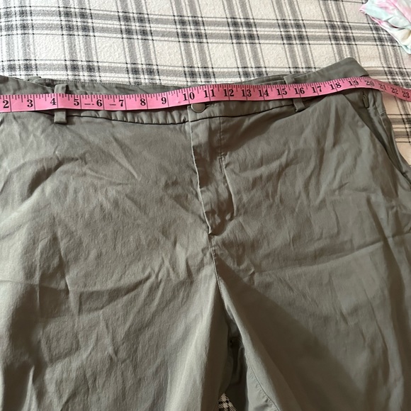 Lululemon Athletica Commission Sweat Wicking 2-Way Stretch Lightweight Shorts 38 - Picture 11 of 14